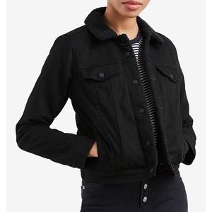 Levi’s black trucker jacket